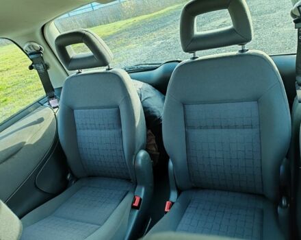 Серый Сеат Альхамбра, объемом двигателя 2 л и пробегом 280 тыс. км за 5600 $, фото 11 на Automoto.ua