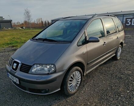 Серый Сеат Альхамбра, объемом двигателя 2 л и пробегом 280 тыс. км за 5600 $, фото 2 на Automoto.ua