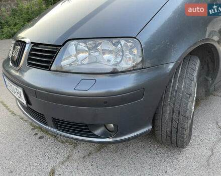 Серый Сеат Альхамбра, объемом двигателя 2 л и пробегом 267 тыс. км за 6300 $, фото 7 на Automoto.ua