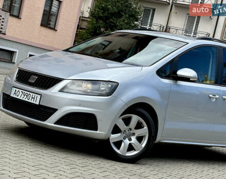 Серый Сеат Альхамбра, объемом двигателя 2 л и пробегом 385 тыс. км за 8599 $, фото 1 на Automoto.ua