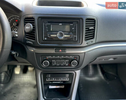 Серый Сеат Альхамбра, объемом двигателя 2 л и пробегом 385 тыс. км за 8599 $, фото 27 на Automoto.ua