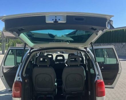 Серый Сеат Альхамбра, объемом двигателя 2 л и пробегом 220 тыс. км за 7999 $, фото 7 на Automoto.ua