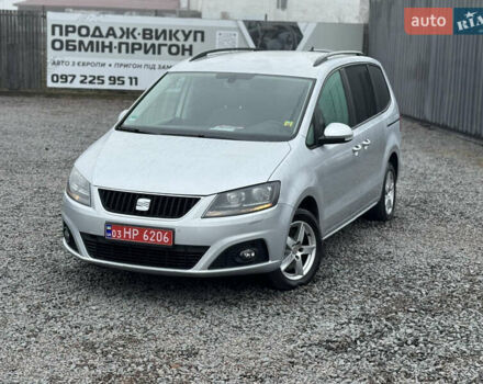 Серый Сеат Альхамбра, объемом двигателя 2 л и пробегом 240 тыс. км за 12300 $, фото 2 на Automoto.ua