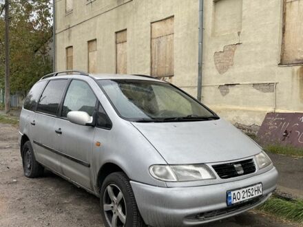 Сірий Сеат Альхамбра, об'ємом двигуна 2 л та пробігом 300 тис. км за 2800 $, фото 1 на Automoto.ua