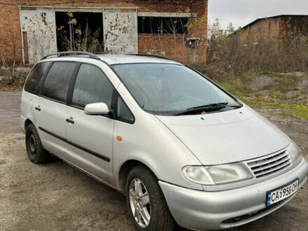 Сеат Альхамбра 1999 у Хмельницькому на Automoto.ua Сірий Сеат Альхамбра, об'ємом двигуна 1.98 л та пробігом 498 тис. км за 2400 $, фото 1 на Automoto.ua