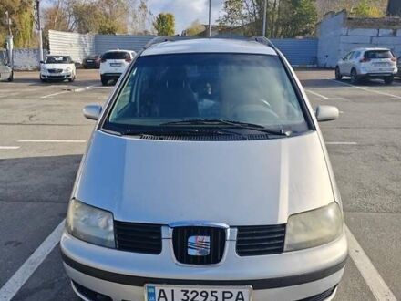 Сеат Альхамбра 2001 в Ирпене на Automoto.ua Серый Сеат Альхамбра, объемом двигателя 1.9 л и пробегом 360 тыс. км за 4199 $, фото 1 на Automoto.ua