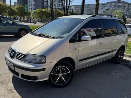 Сеат Альхамбра 2004 в Ивано-Франковске на Automoto.ua Серый Сеат Альхамбра, объемом двигателя 1.8 л и пробегом 378 тыс. км за 5200 $, фото 1 на Automoto.ua