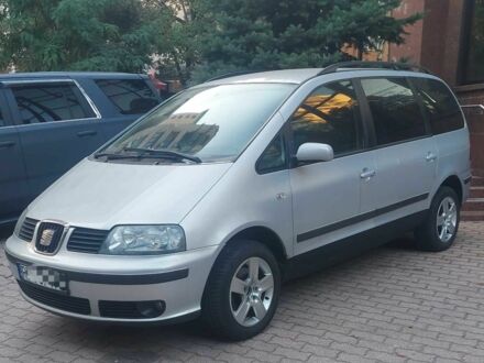 Сеат Альхамбра 2004 в Киеве на Automoto.ua Серый Сеат Альхамбра, объемом двигателя 1.9 л и пробегом 275 тыс. км за 2695 $, фото 1 на Automoto.ua