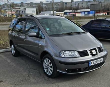 Серый Сеат Альхамбра, объемом двигателя 2 л и пробегом 297 тыс. км за 7500 $, фото 1 на Automoto.ua