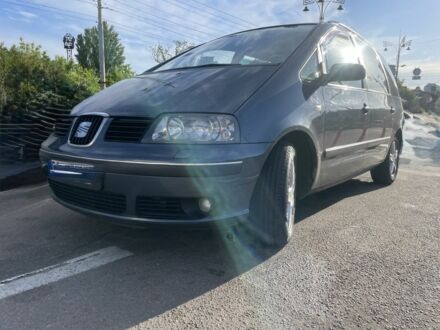Сеат Альхамбра 2006 в Киеве на Automoto.ua Серый Сеат Альхамбра, объемом двигателя 1.9 л и пробегом 245 тыс. км за 2750 $, фото 1 на Automoto.ua