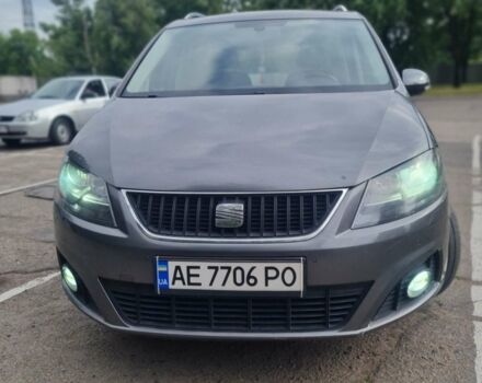 Серый Сеат Альхамбра, объемом двигателя 1.39 л и пробегом 270 тыс. км за 10500 $, фото 1 на Automoto.ua