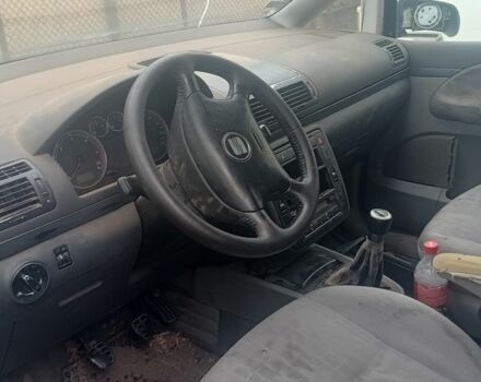 Синий Сеат Альхамбра, объемом двигателя 2 л и пробегом 300 тыс. км за 952 $, фото 4 на Automoto.ua