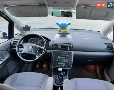 Синий Сеат Альхамбра, объемом двигателя 1.97 л и пробегом 256 тыс. км за 5800 $, фото 7 на Automoto.ua