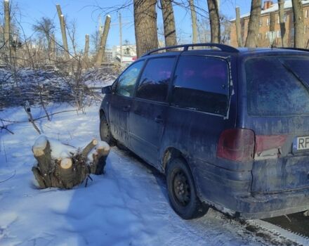 Синий Сеат Альхамбра, объемом двигателя 0 л и пробегом 428 тыс. км за 1100 $, фото 1 на Automoto.ua
