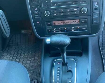 Зелений Сеат Альхамбра, об'ємом двигуна 1.78 л та пробігом 227 тис. км за 6300 $, фото 20 на Automoto.ua