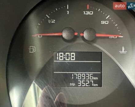 Сеат Алтеа Фрітрек 2013 у Києві на Automoto.ua Білий Сеат Алтеа Фрітрек, об'ємом двигуна 2 л та пробігом 178 тис. км за 11800 $, фото 9 на Automoto.ua