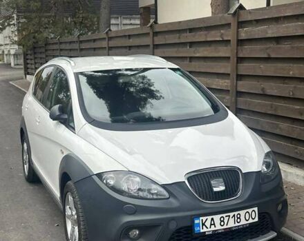 Сеат Алтеа Фрітрек 2013 у Києві на Automoto.ua Білий Сеат Алтеа Фрітрек, об'ємом двигуна 2 л та пробігом 178 тис. км за 11800 $, фото 3 на Automoto.ua