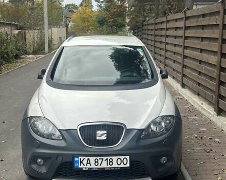 Сеат Алтеа Фрітрек 2013 у Києві на Automoto.ua Білий Сеат Алтеа Фрітрек, об'ємом двигуна 2 л та пробігом 178 тис. км за 11800 $, фото 1 на Automoto.ua