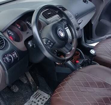 Черный Сеат Алтеа Фритрэк, объемом двигателя 1.98 л и пробегом 282 тыс. км за 7300 $, фото 13 на Automoto.ua