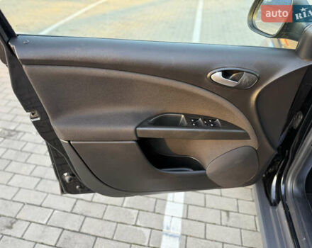 Черный Сеат Алтеа Фритрэк, объемом двигателя 2 л и пробегом 160 тыс. км за 9500 $, фото 28 на Automoto.ua