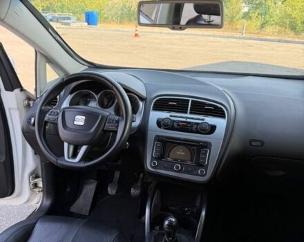 Білий Сеат Altea, об'ємом двигуна 0 л та пробігом 250 тис. км за 7777 $, фото 10 на Automoto.ua