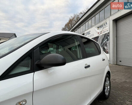Белый Сеат Алтеа, объемом двигателя 1.6 л и пробегом 250 тыс. км за 5100 $, фото 5 на Automoto.ua