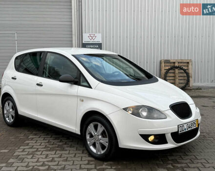 Білий Сеат Altea, об'ємом двигуна 1.6 л та пробігом 255 тис. км за 4999 $, фото 12 на Automoto.ua