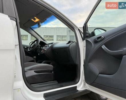 Білий Сеат Altea, об'ємом двигуна 1.6 л та пробігом 255 тис. км за 4999 $, фото 40 на Automoto.ua