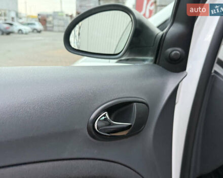 Білий Сеат Altea, об'ємом двигуна 1.6 л та пробігом 255 тис. км за 4999 $, фото 15 на Automoto.ua