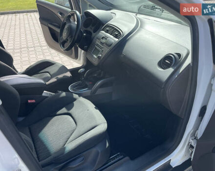 Білий Сеат Altea, об'ємом двигуна 1.97 л та пробігом 278 тис. км за 6900 $, фото 25 на Automoto.ua