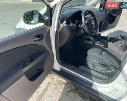 Білий Сеат Altea, об'ємом двигуна 1.97 л та пробігом 278 тис. км за 6900 $, фото 15 на Automoto.ua