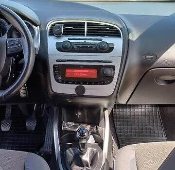 Білий Сеат Altea, об'ємом двигуна 1.39 л та пробігом 190 тис. км за 5950 $, фото 31 на Automoto.ua