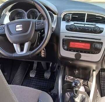 Білий Сеат Altea, об'ємом двигуна 1.39 л та пробігом 190 тис. км за 5950 $, фото 28 на Automoto.ua