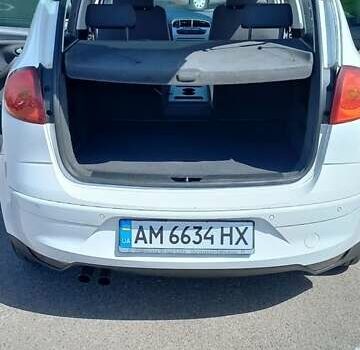 Білий Сеат Altea, об'ємом двигуна 1.39 л та пробігом 190 тис. км за 5950 $, фото 3 на Automoto.ua