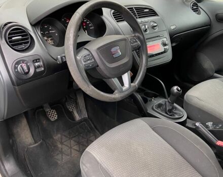Белый Сеат Алтеа, объемом двигателя 1.9 л и пробегом 240 тыс. км за 4500 $, фото 4 на Automoto.ua