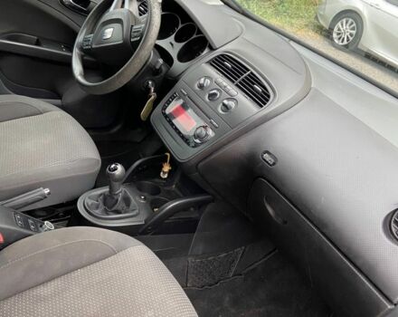 Белый Сеат Алтеа, объемом двигателя 1.9 л и пробегом 240 тыс. км за 4500 $, фото 5 на Automoto.ua