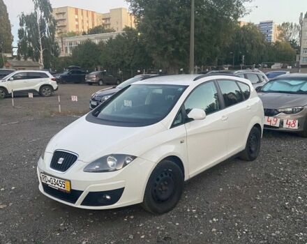 Белый Сеат Алтеа, объемом двигателя 1.9 л и пробегом 240 тыс. км за 4500 $, фото 6 на Automoto.ua