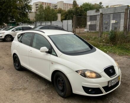 Белый Сеат Алтеа, объемом двигателя 1.9 л и пробегом 240 тыс. км за 4500 $, фото 3 на Automoto.ua