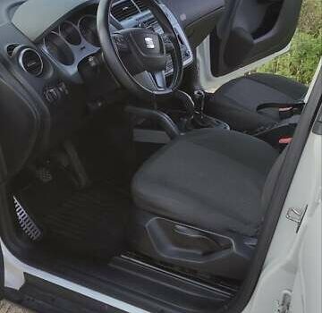 Білий Сеат Altea, об'ємом двигуна 1.4 л та пробігом 180 тис. км за 6300 $, фото 3 на Automoto.ua