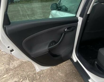 Белый Сеат Алтеа, объемом двигателя 1.6 л и пробегом 238 тыс. км за 9500 $, фото 10 на Automoto.ua