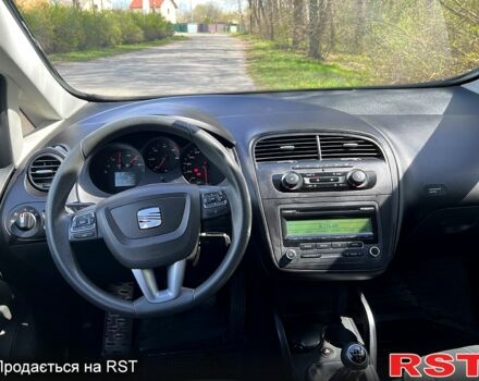 Сеат Altea 2013 у Фастове на Automoto.ua Білий Сеат Altea, об'ємом двигуна 1.6 л та пробігом 121 тис. км за 8900 $, фото 6 на Automoto.ua