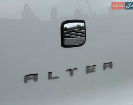 Білий Сеат Altea, об'ємом двигуна 1.6 л та пробігом 156 тис. км за 6700 $, фото 53 на Automoto.ua