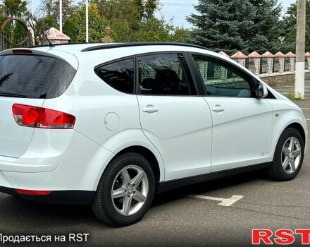 Сеат Altea 2013 у Фастове на Automoto.ua Білий Сеат Altea, об'ємом двигуна 1.6 л та пробігом 121 тис. км за 8900 $, фото 2 на Automoto.ua