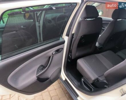 Білий Сеат Altea, об'ємом двигуна 1.6 л та пробігом 129 тис. км за 10300 $, фото 17 на Automoto.ua