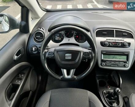 Білий Сеат Altea, об'ємом двигуна 1.6 л та пробігом 257 тис. км за 8999 $, фото 24 на Automoto.ua