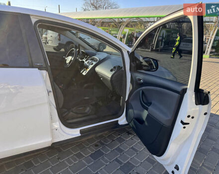 Белый Сеат Алтеа, объемом двигателя 1.6 л и пробегом 211 тыс. км за 10500 $, фото 20 на Automoto.ua