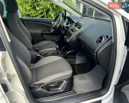 Білий Сеат Altea, об'ємом двигуна 1.6 л та пробігом 257 тис. км за 8999 $, фото 26 на Automoto.ua