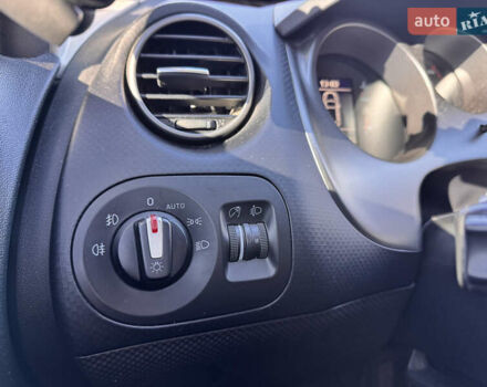 Белый Сеат Алтеа, объемом двигателя 1.6 л и пробегом 211 тыс. км за 10500 $, фото 31 на Automoto.ua