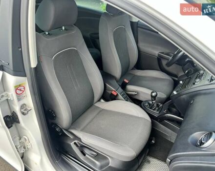Білий Сеат Altea, об'ємом двигуна 1.6 л та пробігом 257 тис. км за 8999 $, фото 27 на Automoto.ua