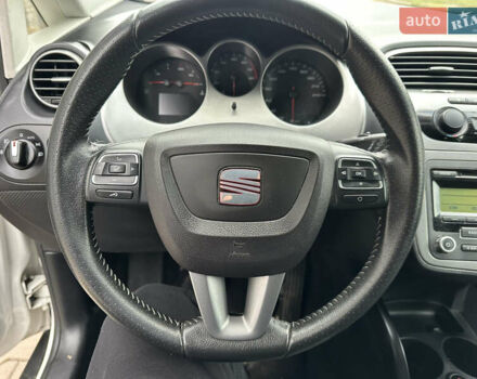 Білий Сеат Altea, об'ємом двигуна 1.39 л та пробігом 159 тис. км за 8700 $, фото 24 на Automoto.ua